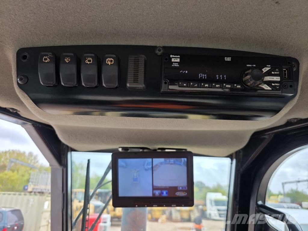 CAT D 5 K 2 LGP Buldožeri guseničari