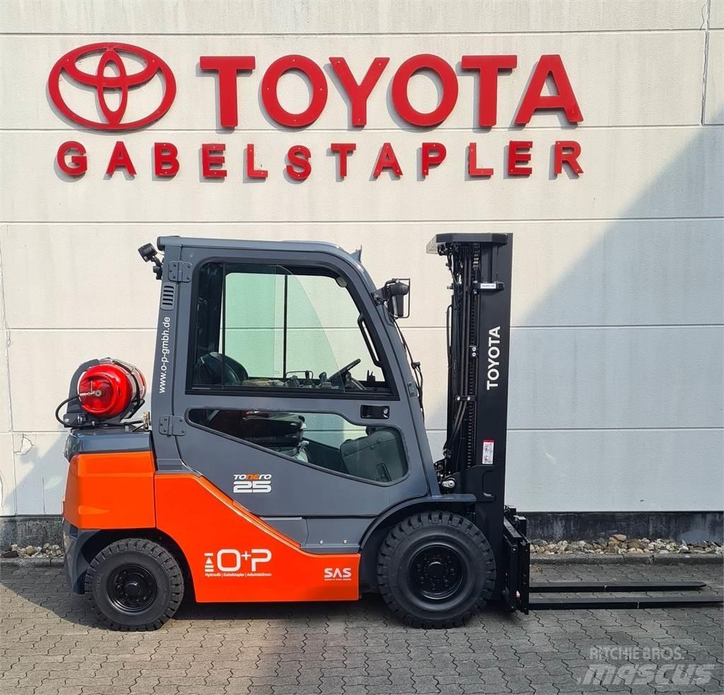 Toyota 02-8FGF25 Plinski viljuškari