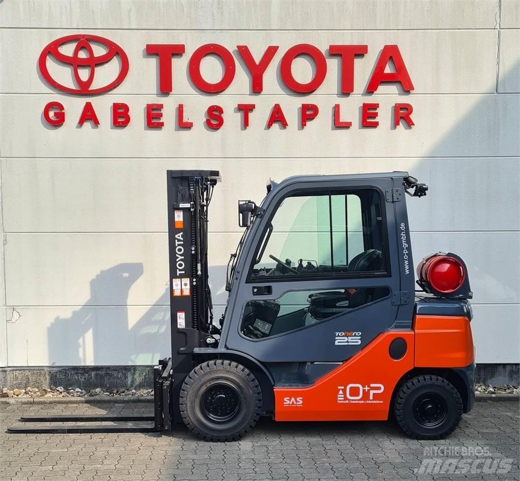Toyota 02-8FGF25 Plinski viljuškari