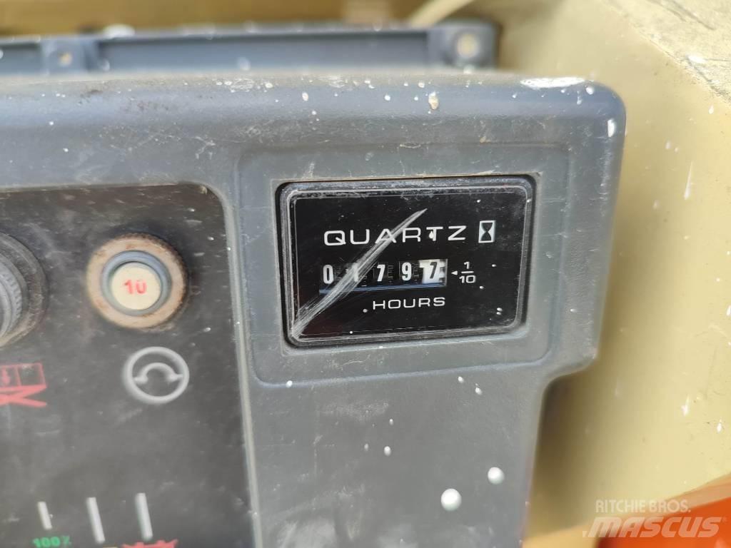 JLG 3246 ES Makazaste platforme