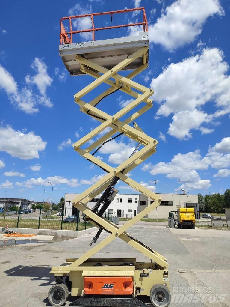 JLG 3246 ES Makazaste platforme