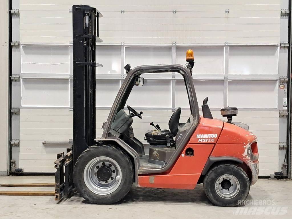 Manitou MSI30D Vanterenski viljuškar