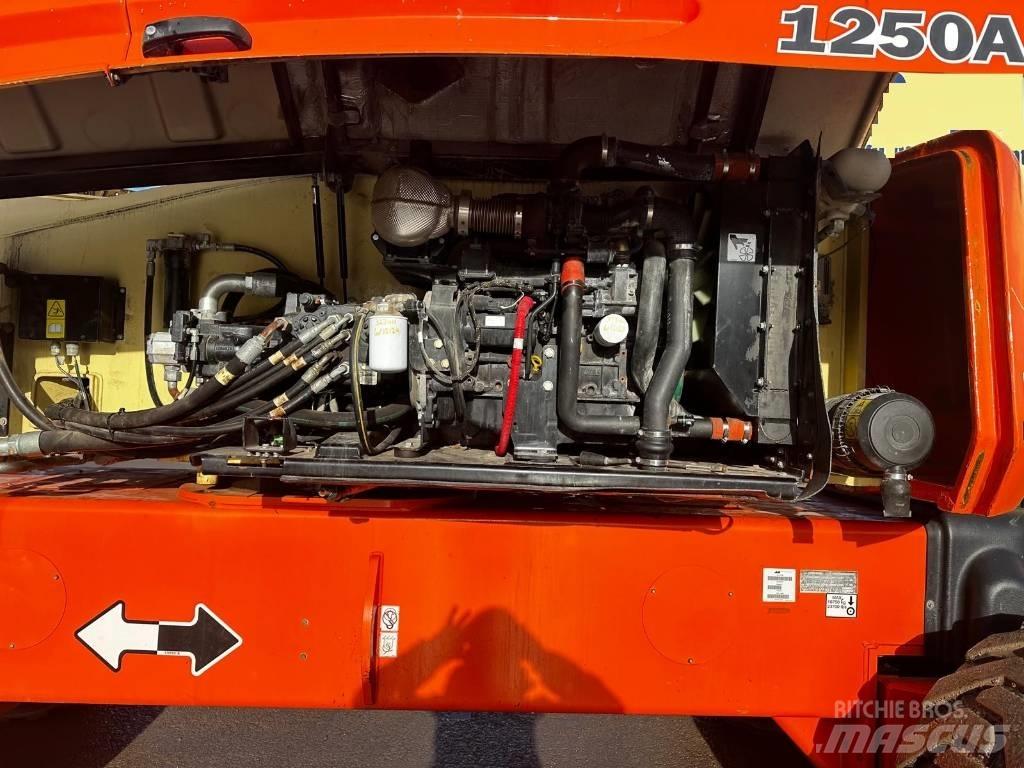 JLG 1250 AJP Zglobne podizne platforme