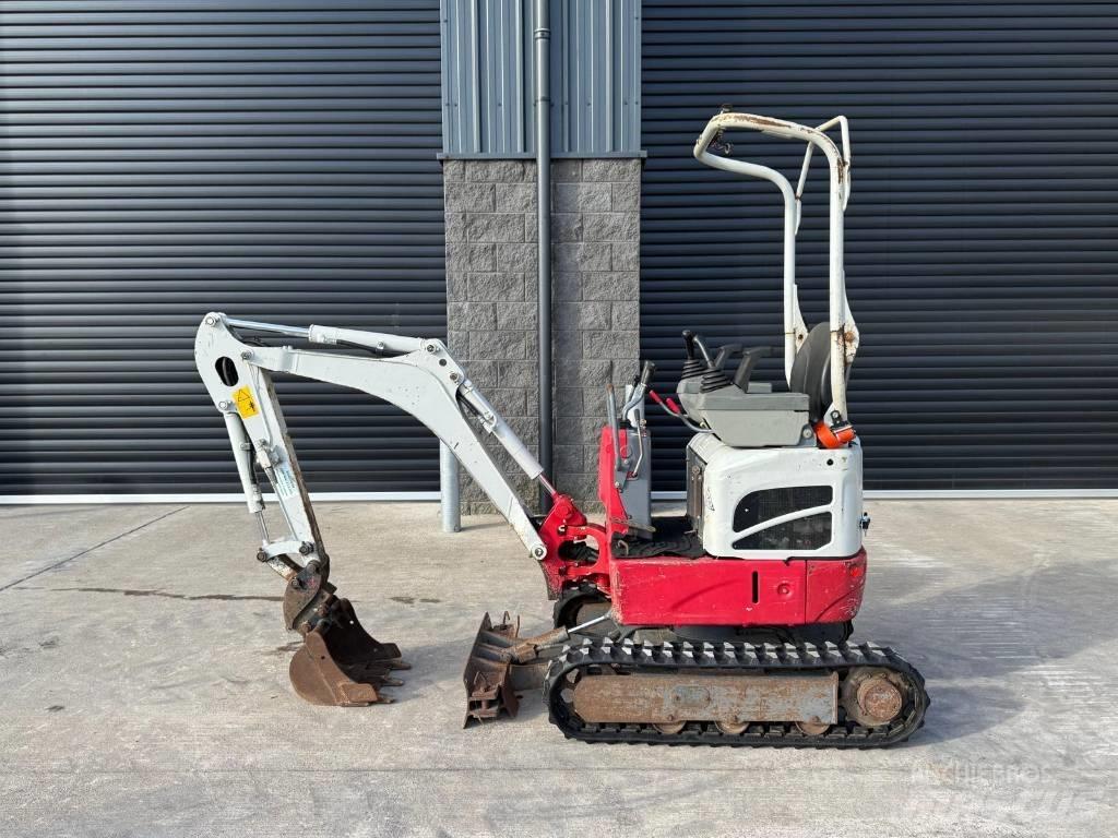 Takeuchi TB 210 R Mini bageri < 7t