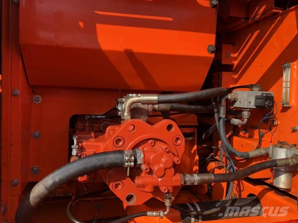 Doosan 220-7 Bageri guseničari