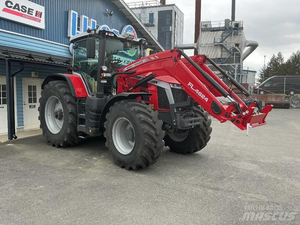 Massey Ferguson 8 S Traktori