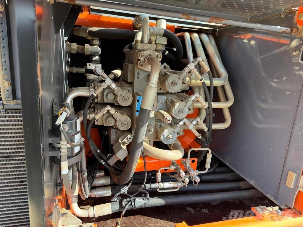 Atlas 350 MH Bageri za prenos primarnih/sekundarnih sirovina