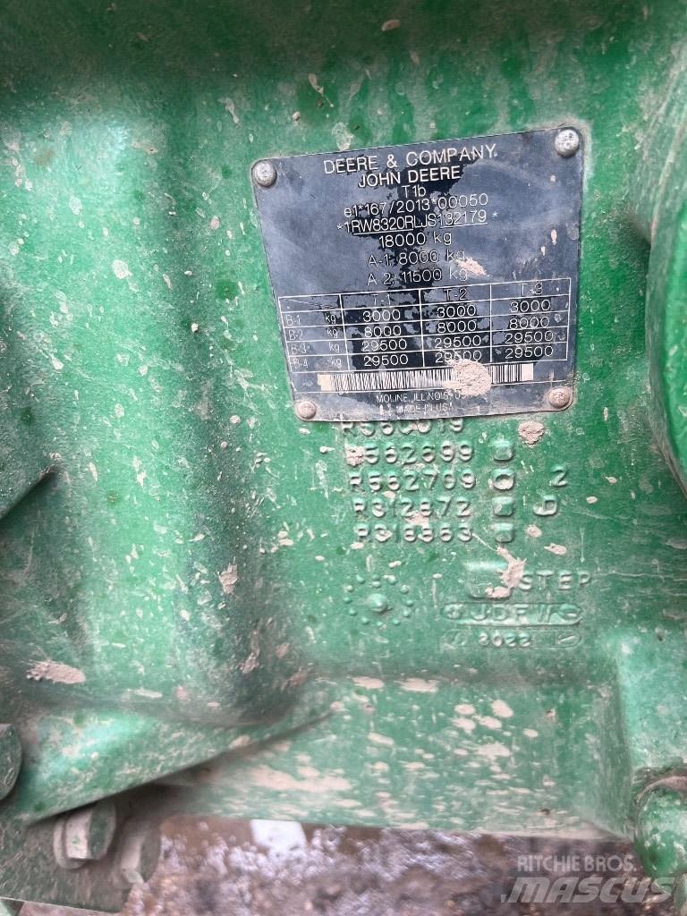 John Deere 8320R Traktori