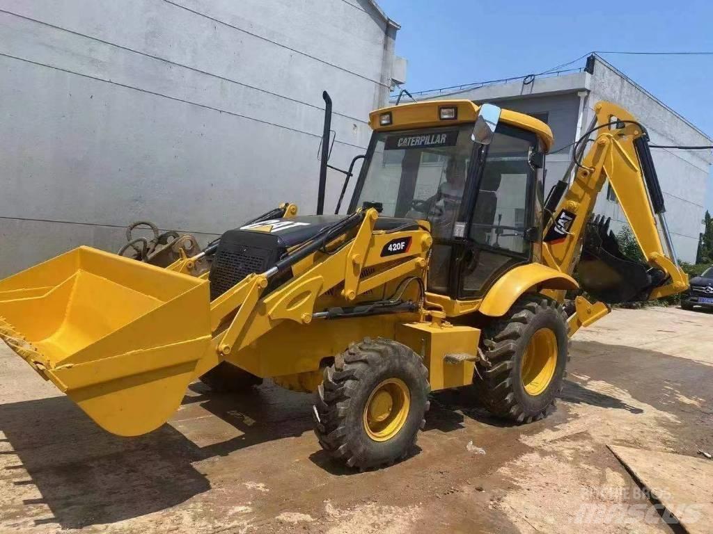 CAT 420F Rovokopači
