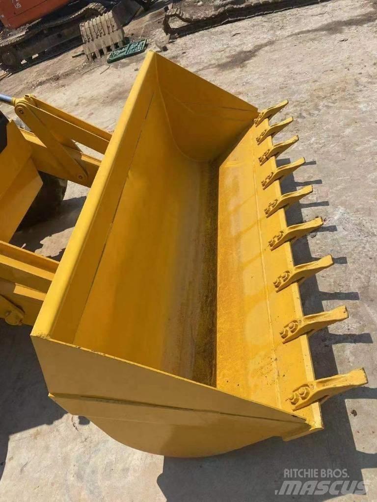 CAT 420F Rovokopači
