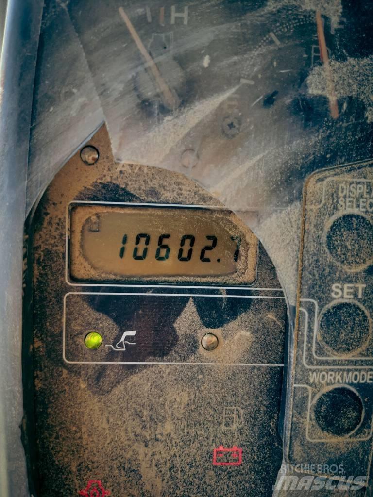 John Deere 330 CLC Bageri guseničari