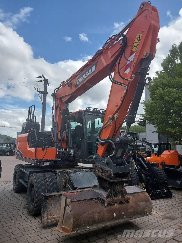Develon DX 170 W-7 Bageri točkaši