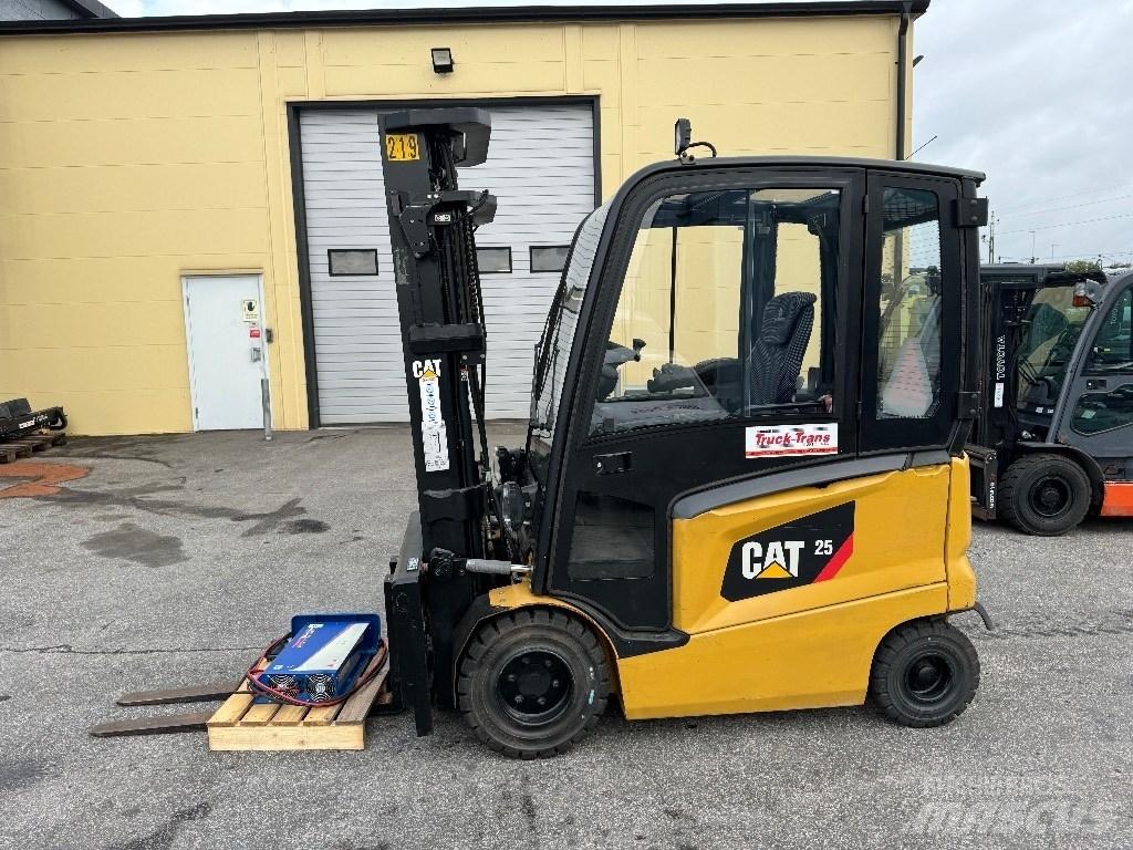 CAT EP25CN Električni viljuškari