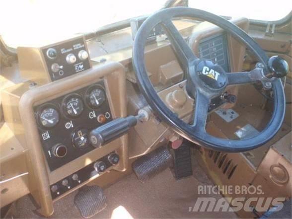 CAT 836C Kompaktori otpada