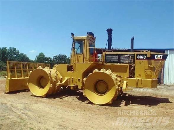 CAT 836C Kompaktori otpada