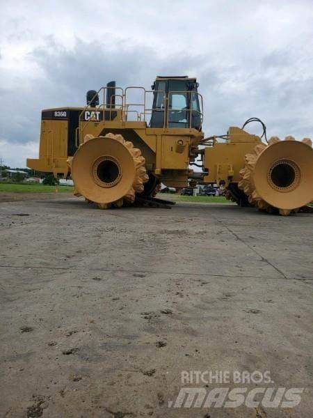 CAT 836G Kompaktori otpada