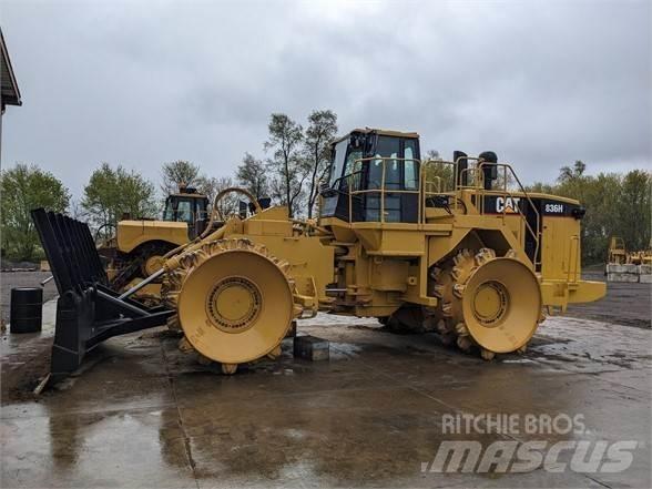 CAT 836H Kompaktori otpada