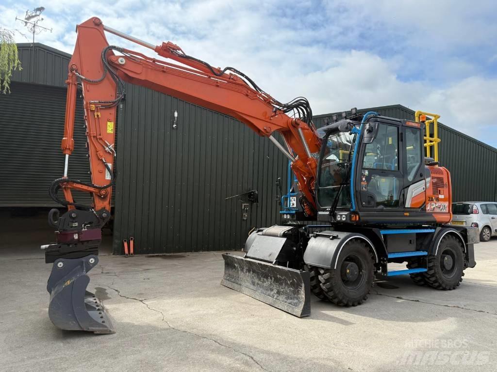 Hitachi ZX 135 W-7 Bageri točkaši