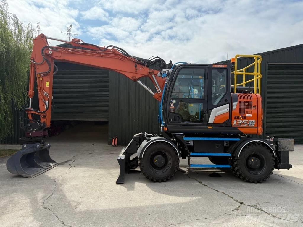 Hitachi ZX 135 W-7 Bageri točkaši