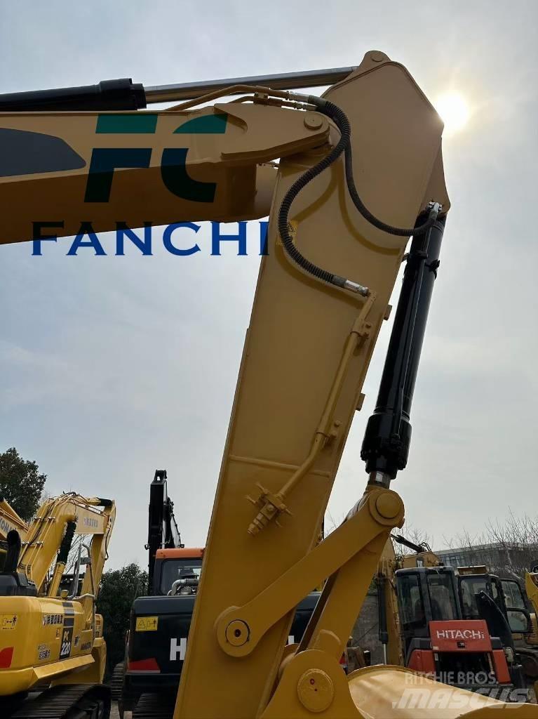 CAT 325 D Bageri guseničari
