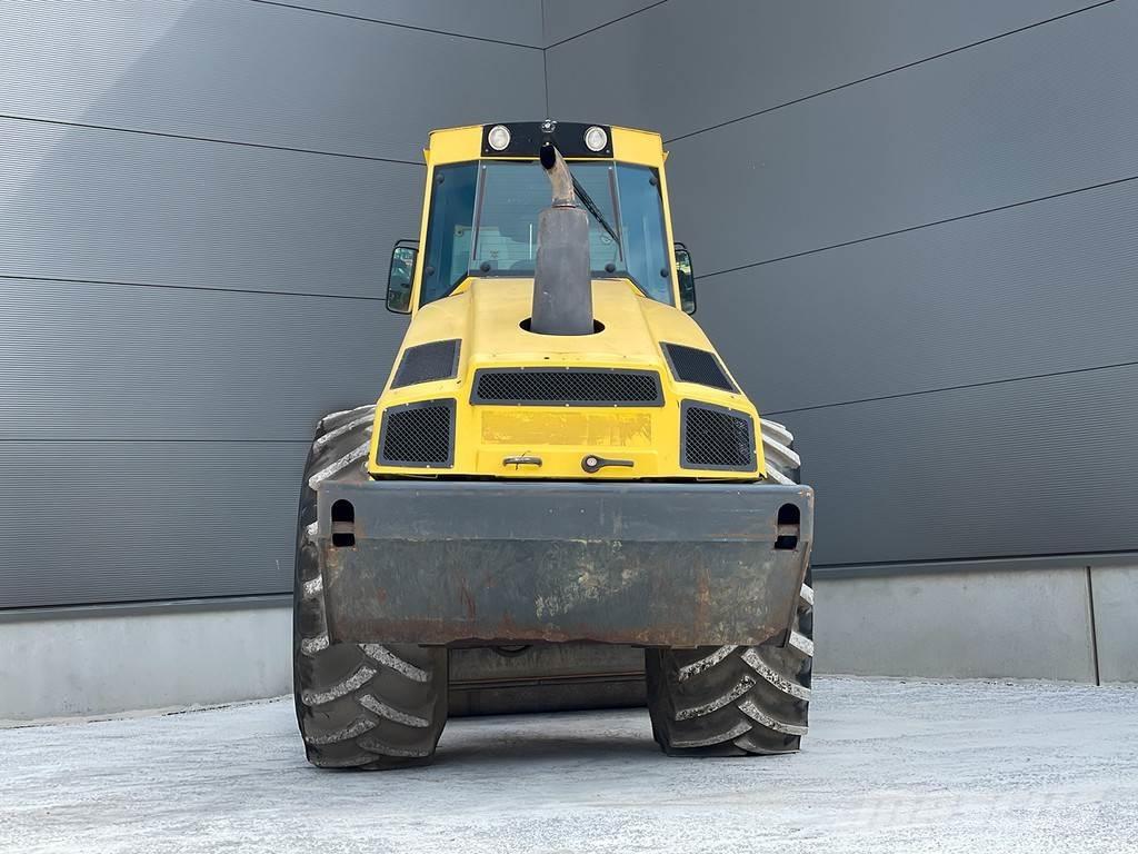 Bomag BW 213 DH-4 Valjci sa jednim bubnjem