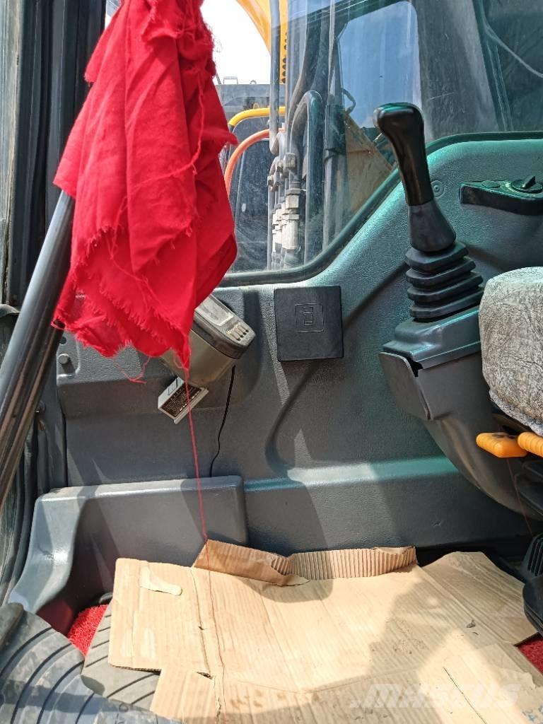 Volvo EC 210 Bageri guseničari