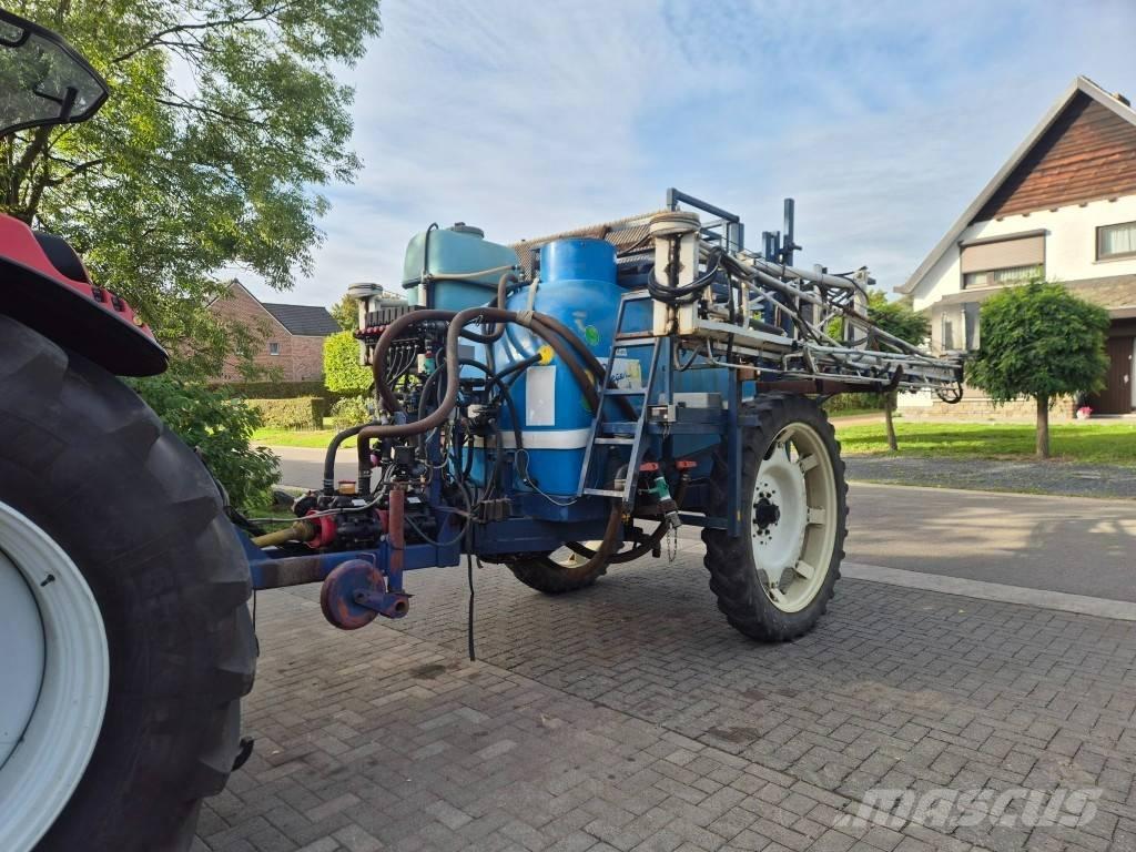 Sieger SM 2700/24 Vučene prskalice