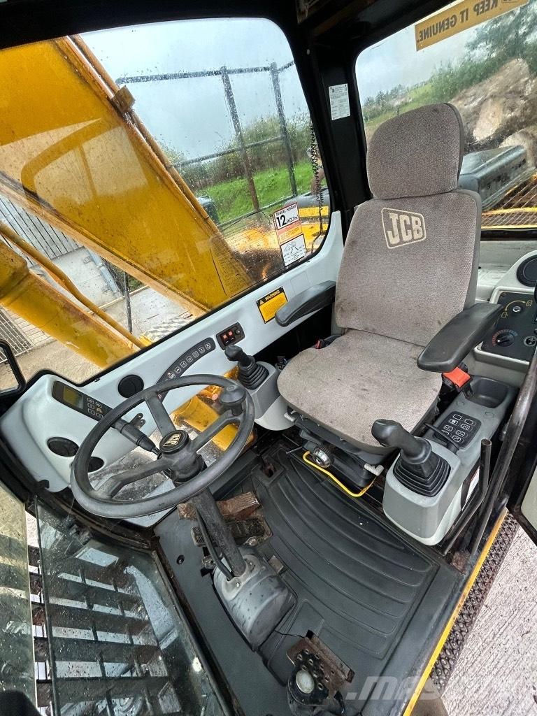 JCB JS 130 W Bageri točkaši