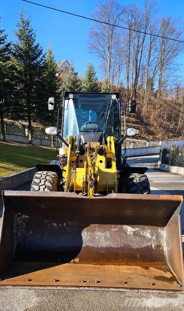 CAT 908 M Utovarivači na točkove