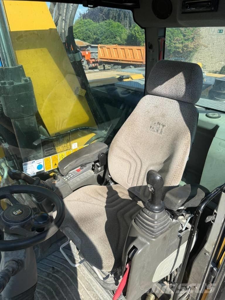 CAT M 316F Bageri točkaši