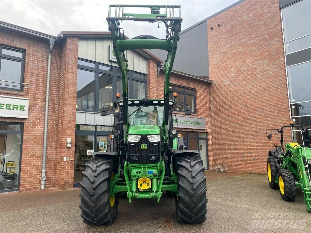 John Deere 6210R Traktori