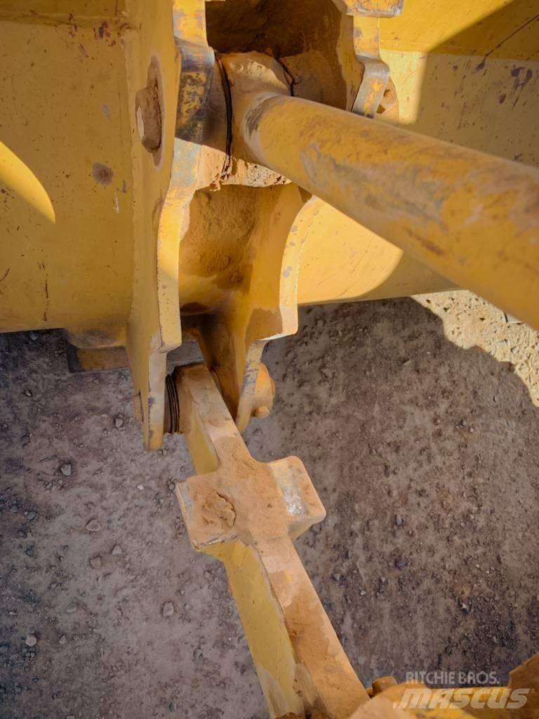 CAT 920 Utovarivači na točkove