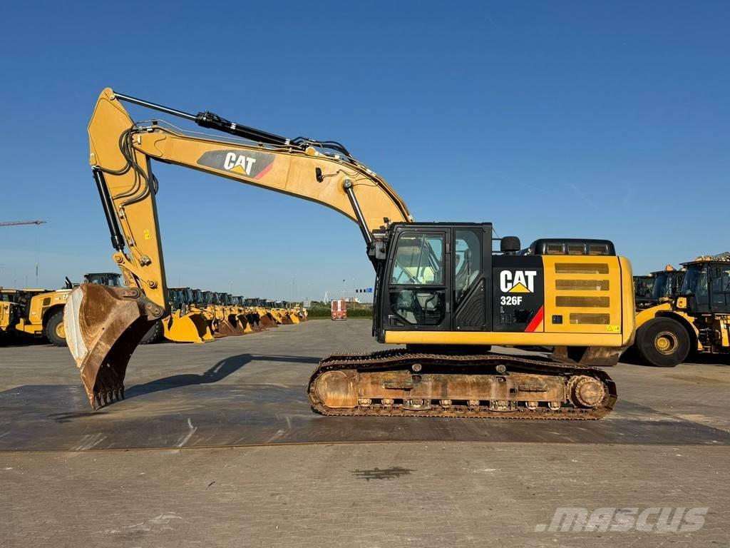 CAT 326FL Bageri guseničari