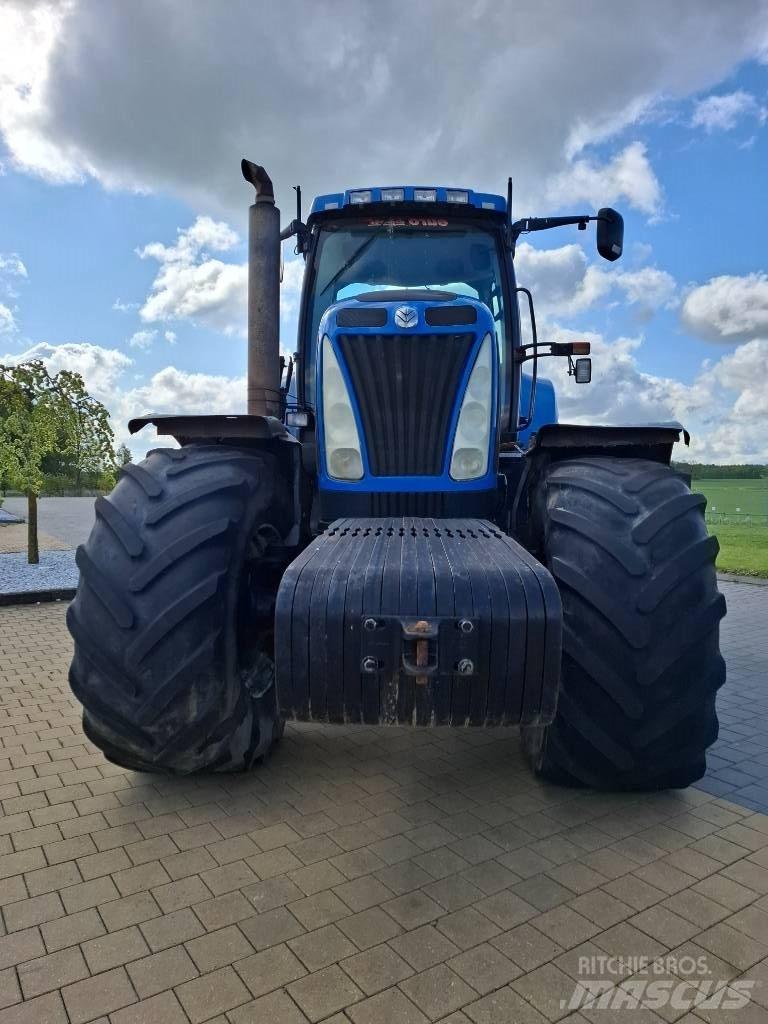 New Holland T 8050 Traktori
