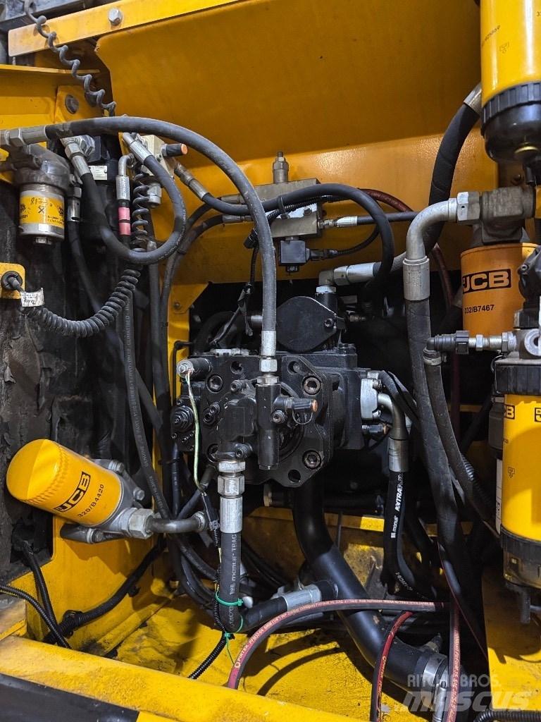 JCB JS 160 W Bageri točkaši