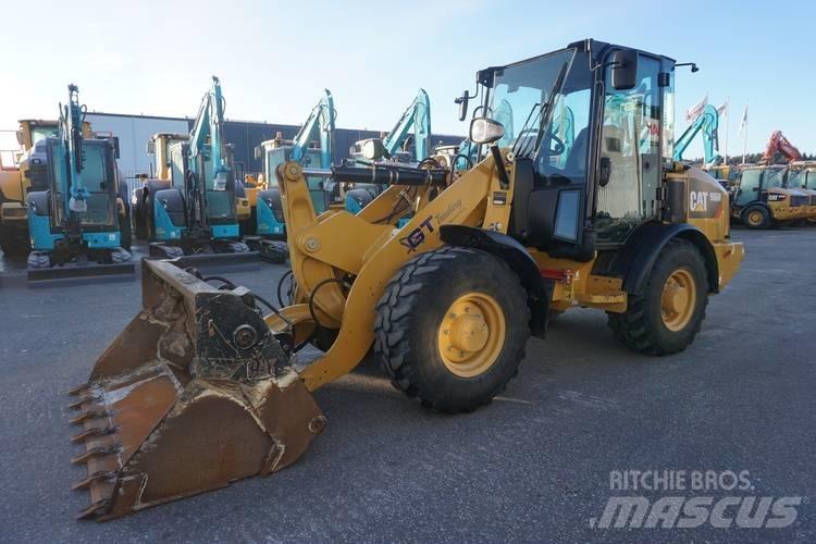 CAT 906 M Utovarivači na točkove