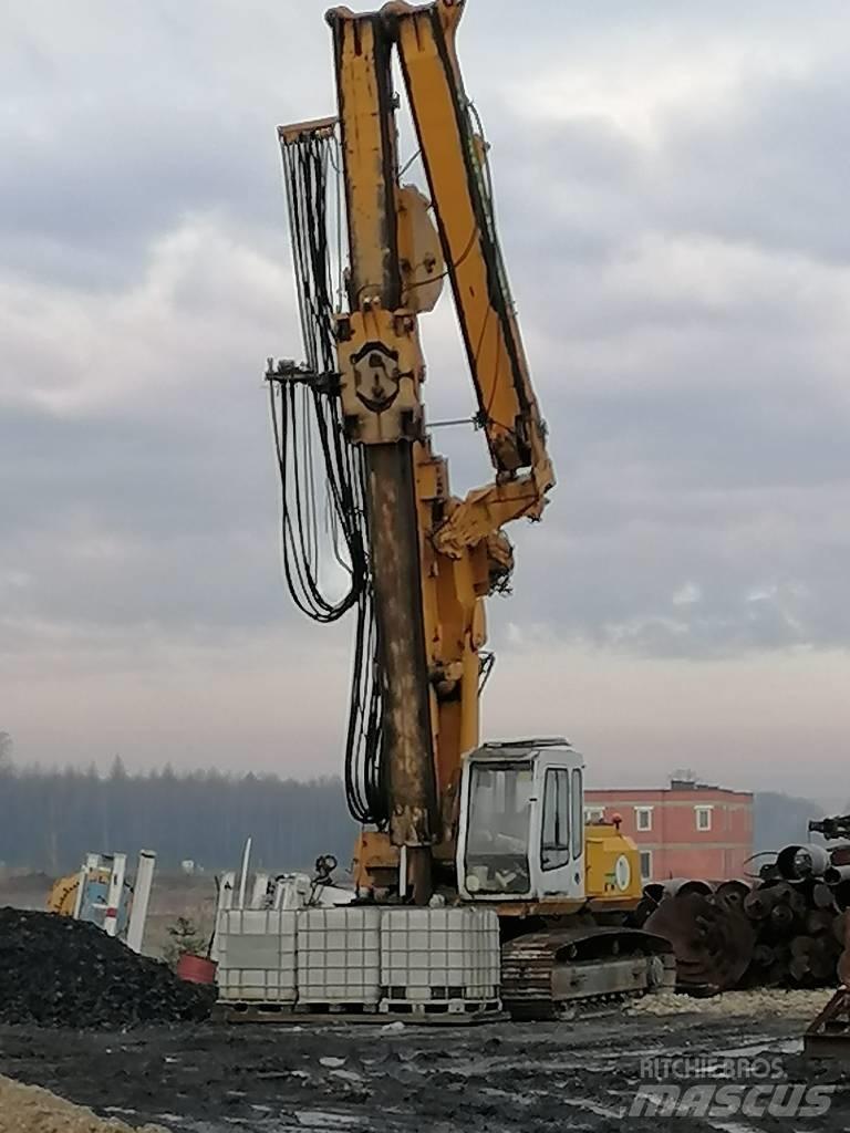 Bauer BG 12 V Mašine za zabijanje stubova