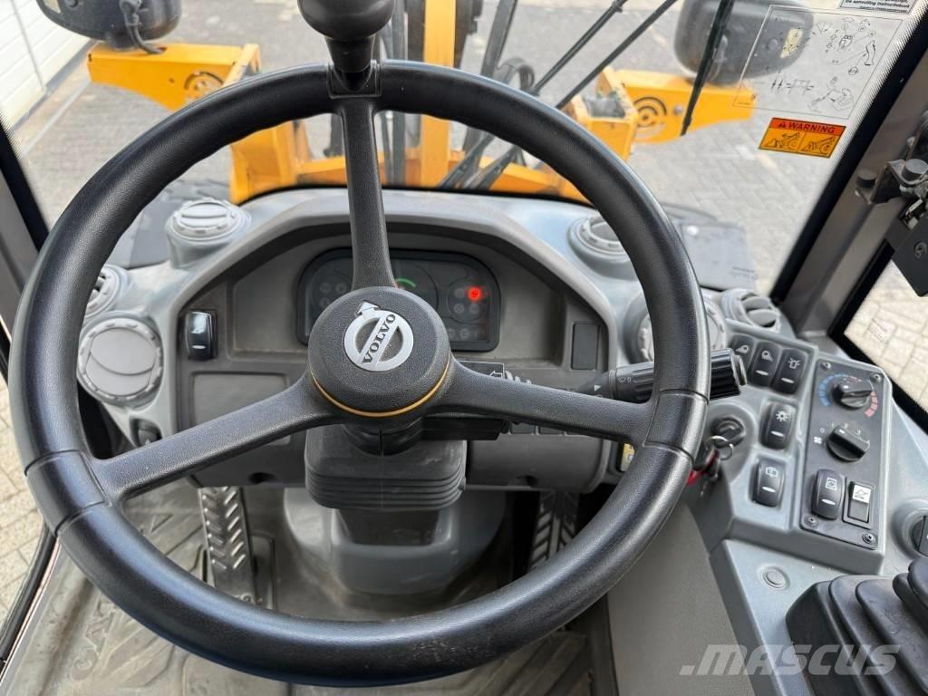 Volvo L 25 F Utovarivači na točkove
