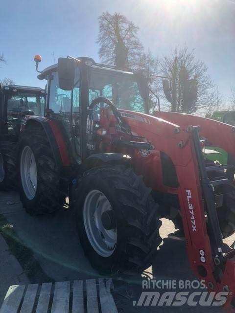 Massey Ferguson 5711 Traktori