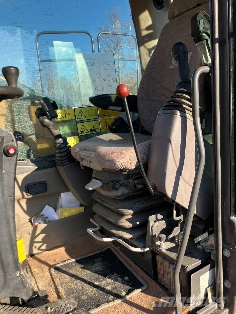 CASE WX 148 Bageri točkaši