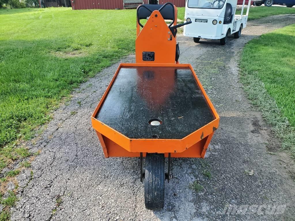 Taylor-Dunn SC100 Tegljači