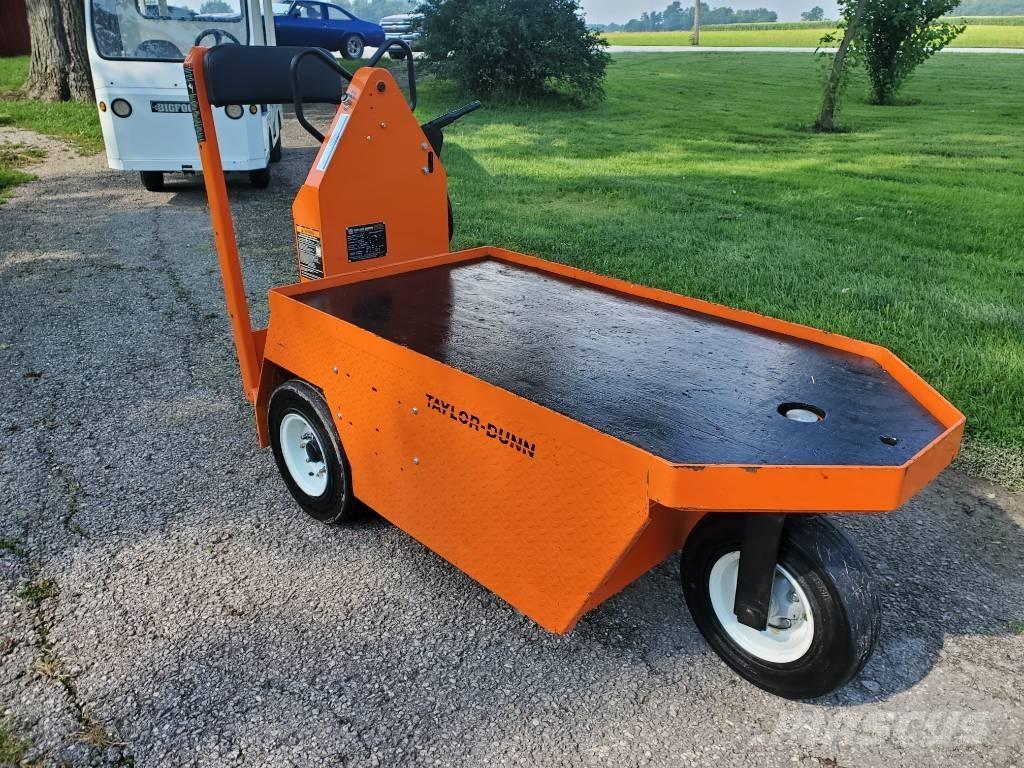 Taylor-Dunn SC100 Tegljači