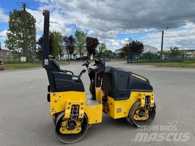 Bomag BW 100 AD M-5 Valjci sa duplim bubnjem
