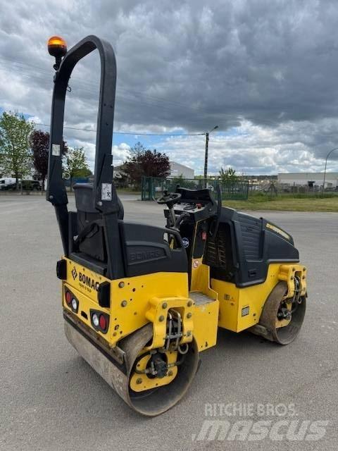 Bomag BW 100 AD M-5 Valjci sa duplim bubnjem