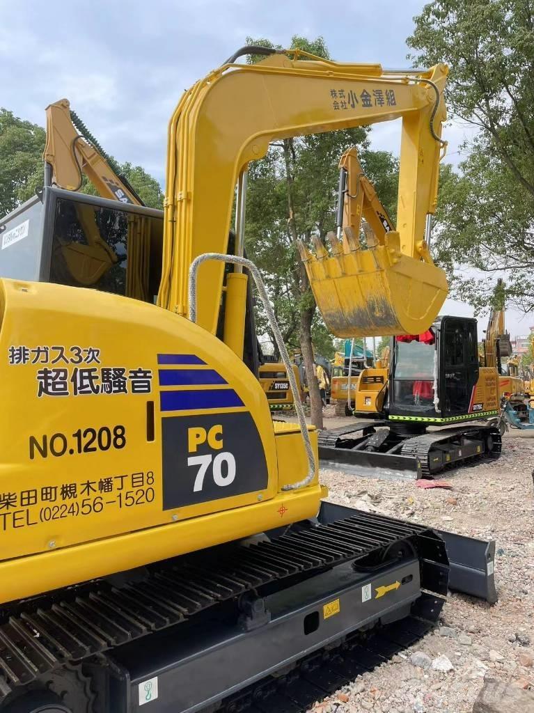 Komatsu 70-8 Bageri guseničari
