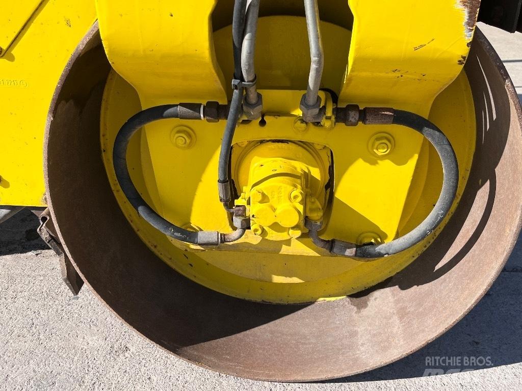 Bomag BW 120 AD-3 Valjci sa duplim bubnjem