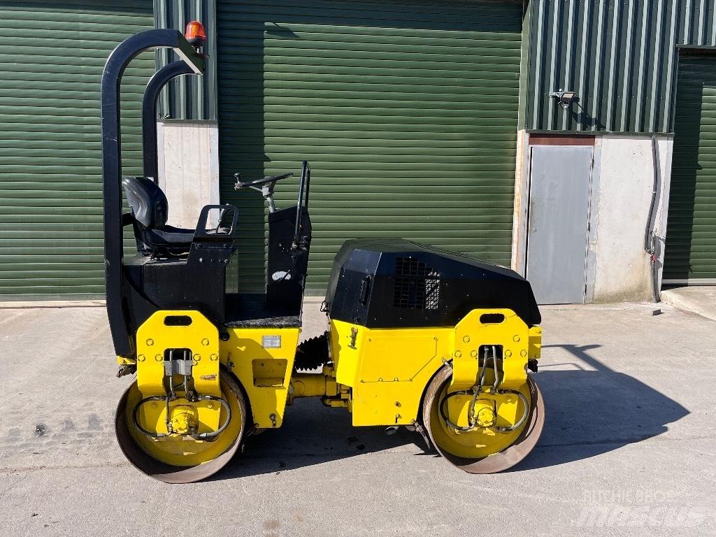 Bomag BW 120 AD-3 Valjci sa duplim bubnjem