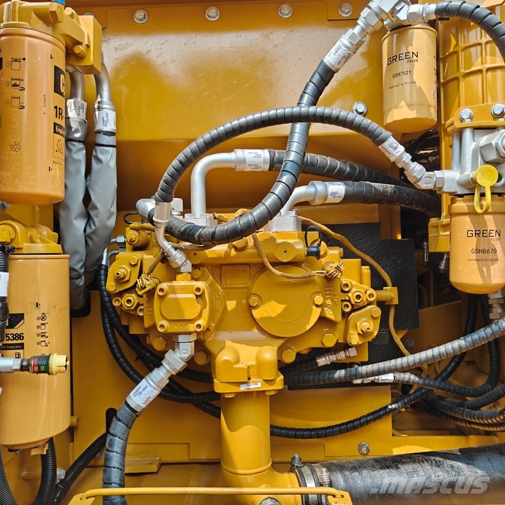 CAT 320D2L Bageri guseničari