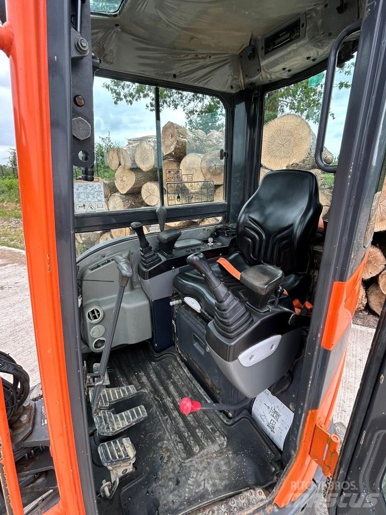 Doosan DX 27 Z Mini bageri < 7t