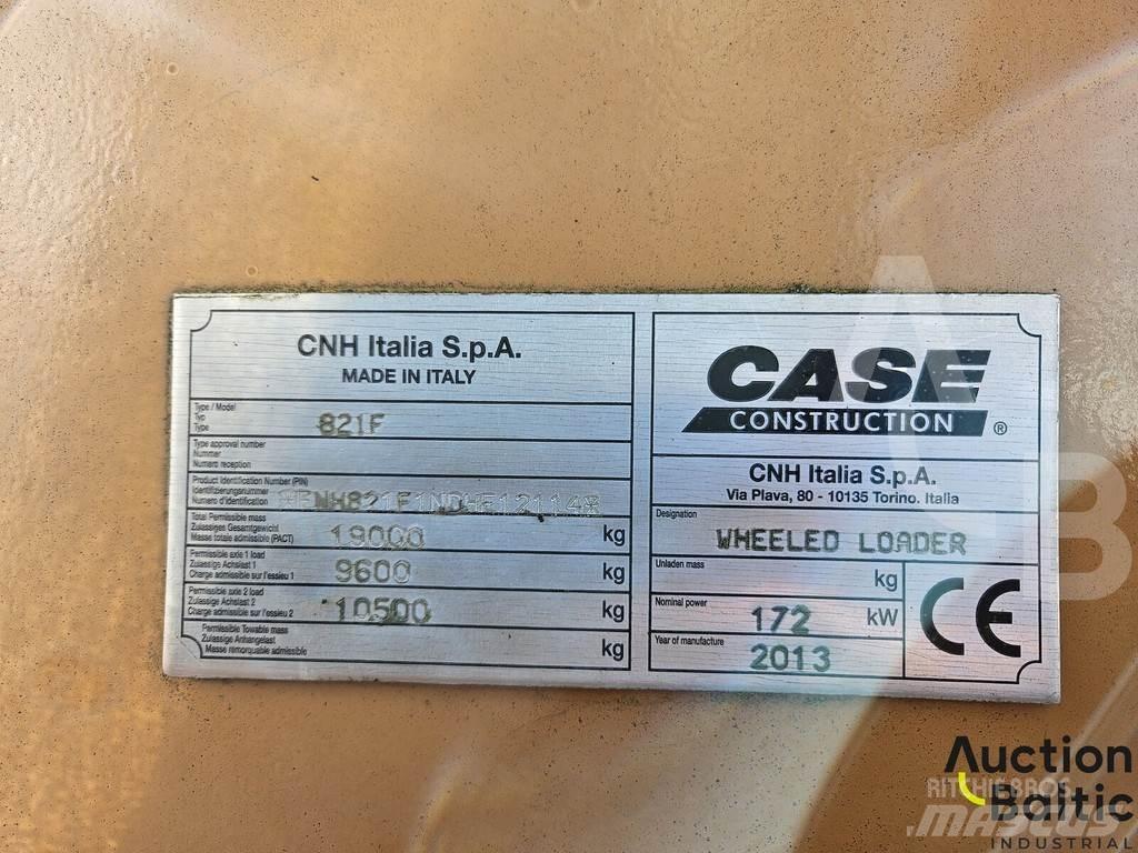CASE 821 F Utovarivači na točkove